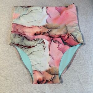 Bendy Brand Ultra High-Waisted Marble Print Pole Shorts